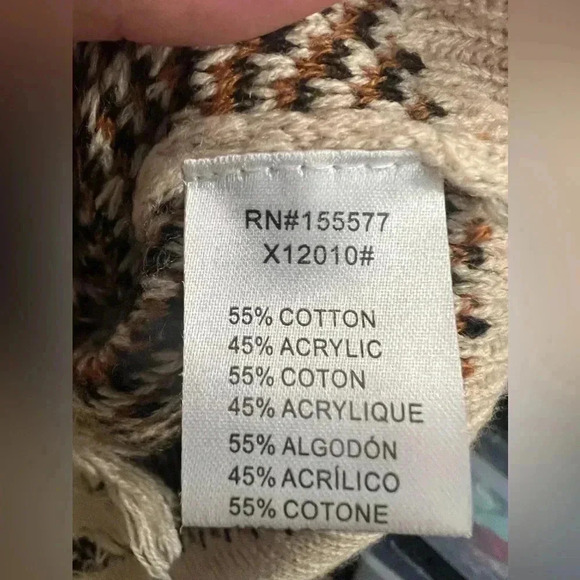 Miracle Wild About You Cheetah Print Distressed V-Neck Cropped Sweater Size S/M - Picture 7 of 9